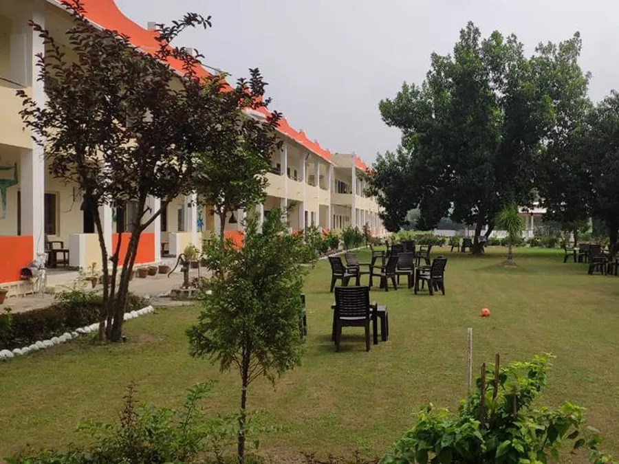 Jeevan Utsav Yoga School & Retreat Stay
